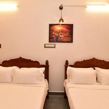 Chez Linda Home Stay Puducherry Eksteriør billede