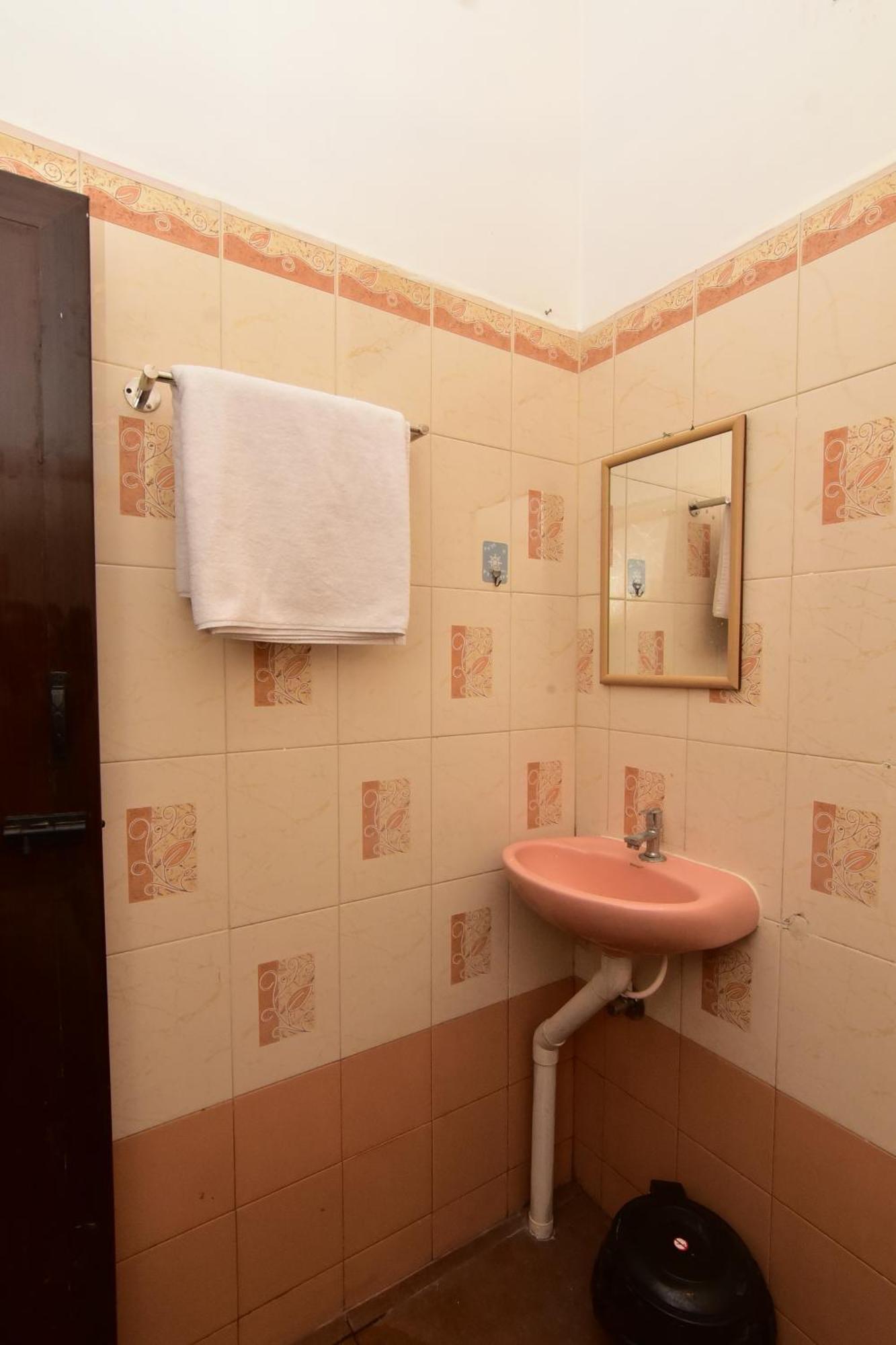 Chez Linda Home Stay Puducherry Eksteriør billede